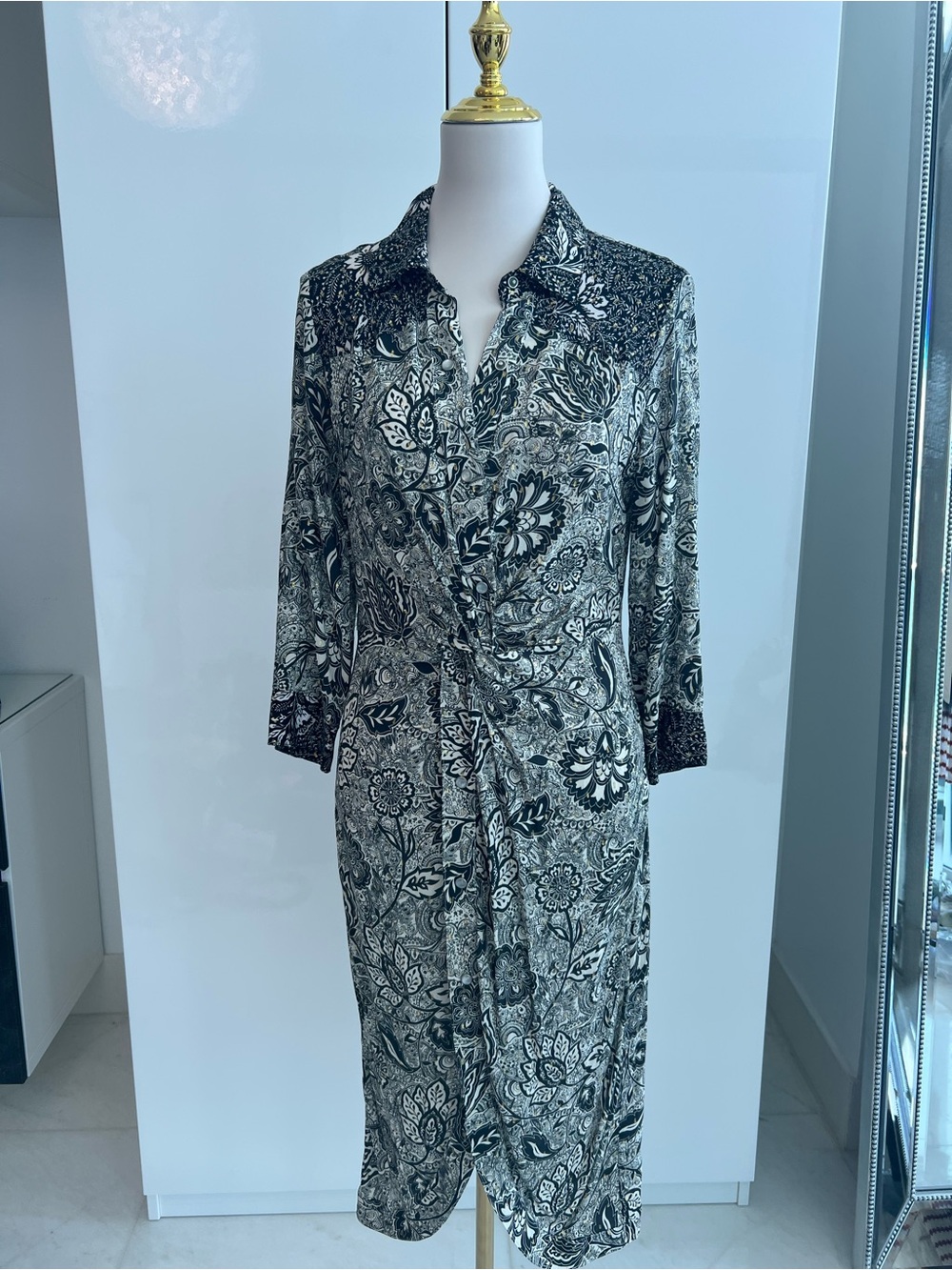 Women's Black & White Paisley Wrap Midi Dress